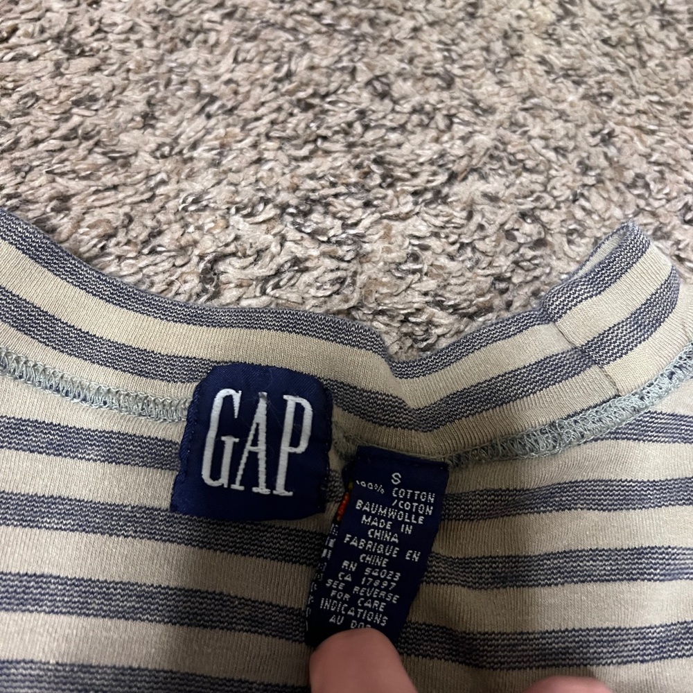 GAP men’s Striped cotton long sleeve